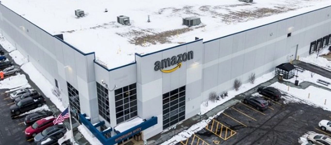 Αποθήκη της Amazon κατέρρευσε από ανεμοστρόβιλο - Δύο νεκροί - Δεκάδες αγνοούμενοι (φωτό)